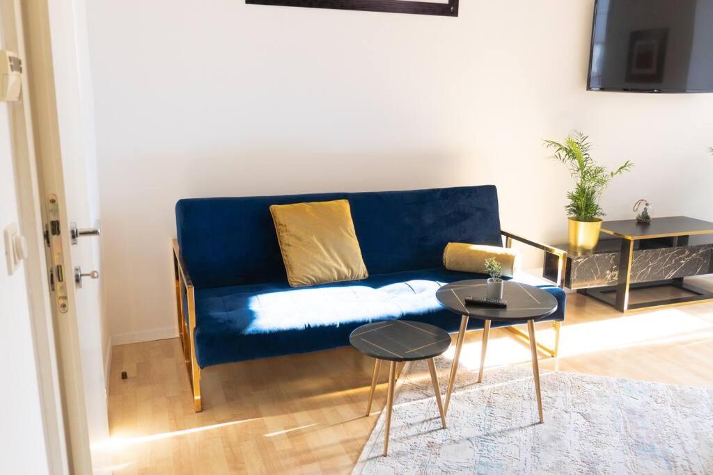 Apartment Luxury Meets Retro Near Parking Wien