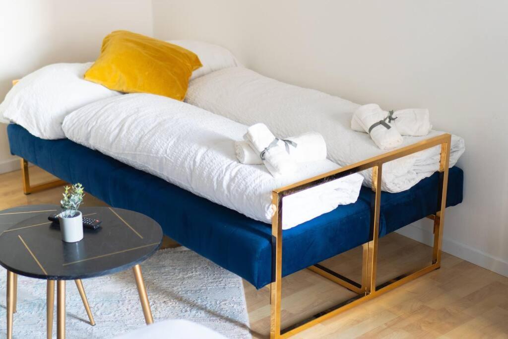 Apartment Luxury Meets Retro Near Parking Wien